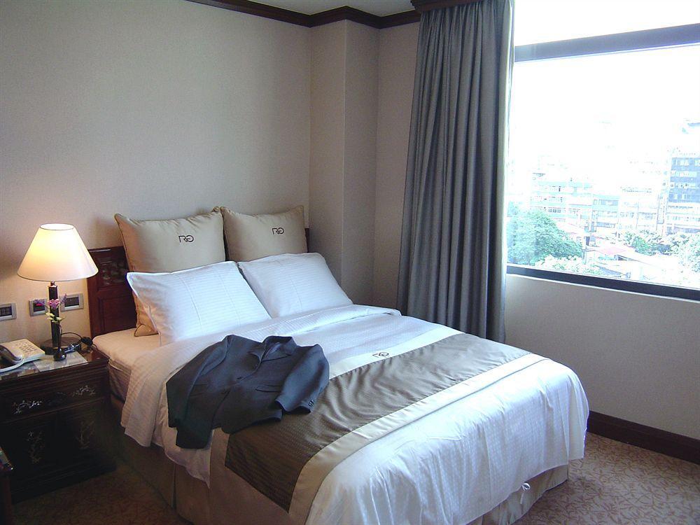 Rich Garden Hotel Taipei Exteriör bild