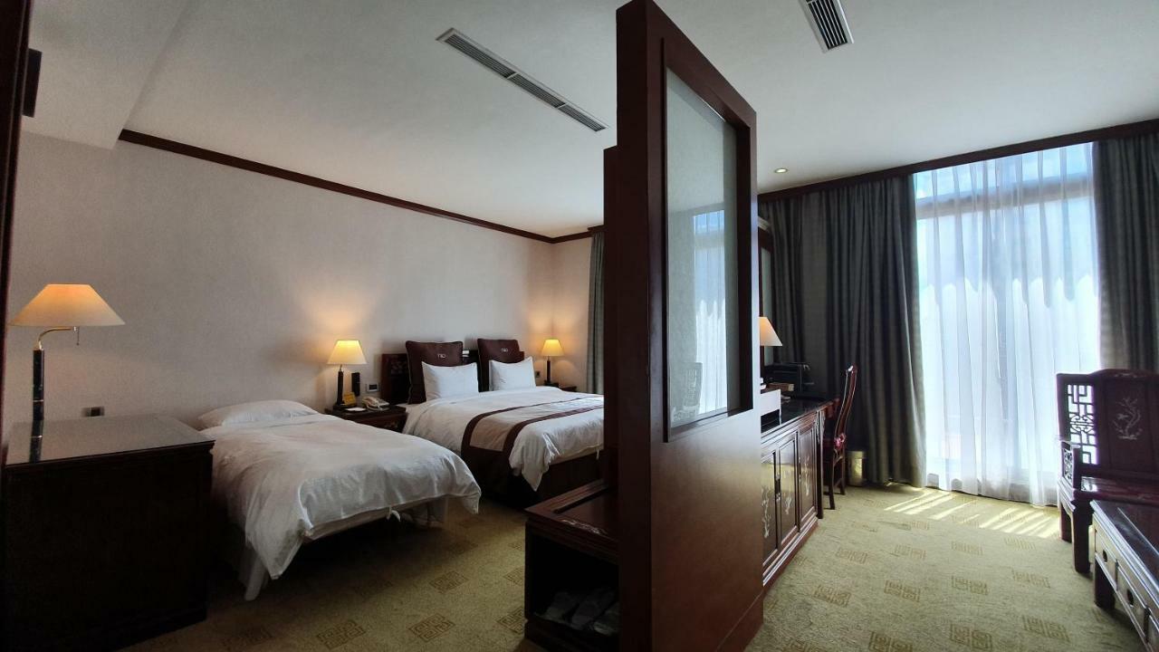 Rich Garden Hotel Taipei Exteriör bild
